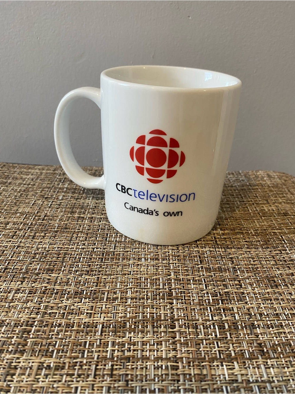 CBC Mug Canadian Broadcasting Corporation Coffee Tea 16 oz Gift Canadiana - Picture 2 of 5